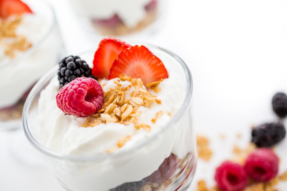 Beeren-Haferflocken-Joghurt