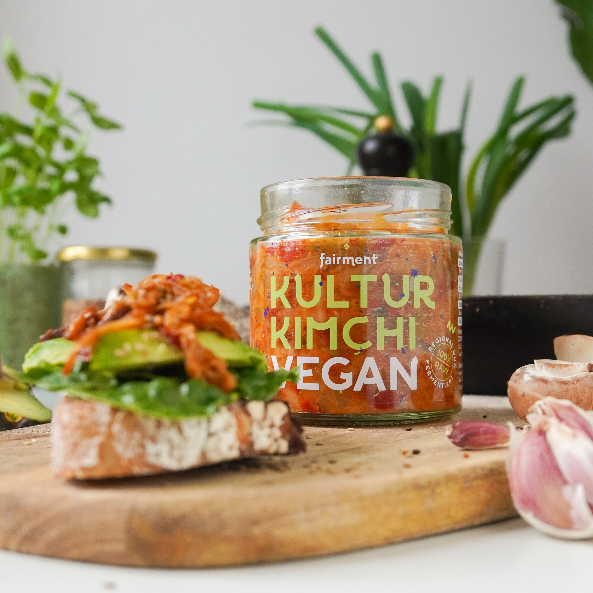 Avocado Kimchi Sandwich, Sandwich, Kimchi Sandwich, Avocado